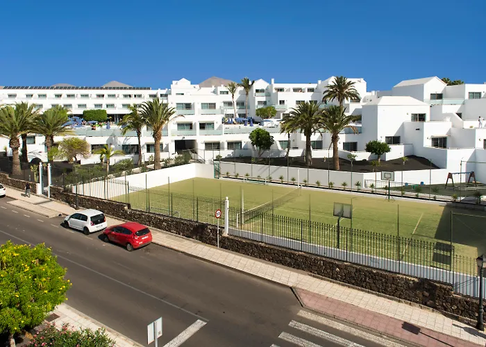 Lanzarote Village 4*