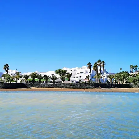 Lanzarote Village 4*
