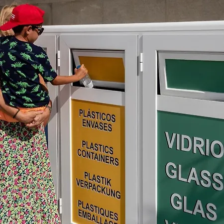 Lanzarote Village Hotel 4*