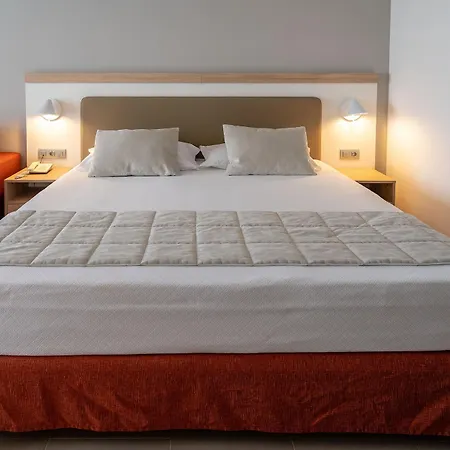 Готель Lanzarote Village 4*