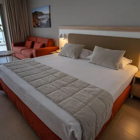 فندق لانثاروتيه فيليدج