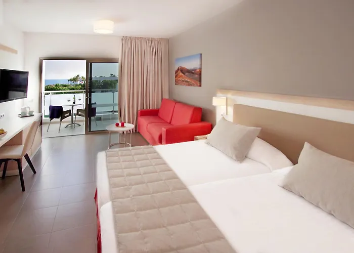 Готель Lanzarote Village