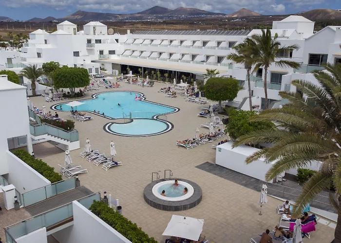 Lanzarote Village Hotell 4*